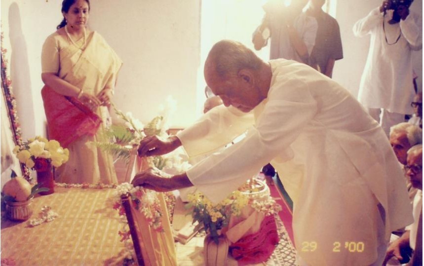 d0999e4a18bbe41ce4cb91e689a39572-5